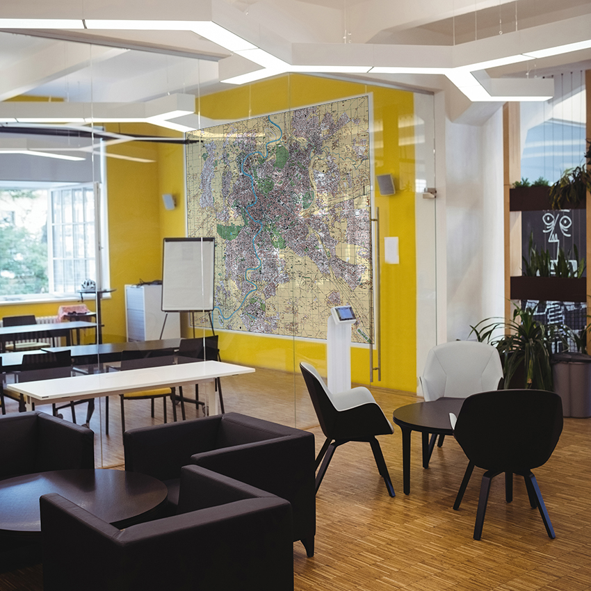 arredamento ufficio con carte geografiche CARTOGRAFICA VISCEGLIA